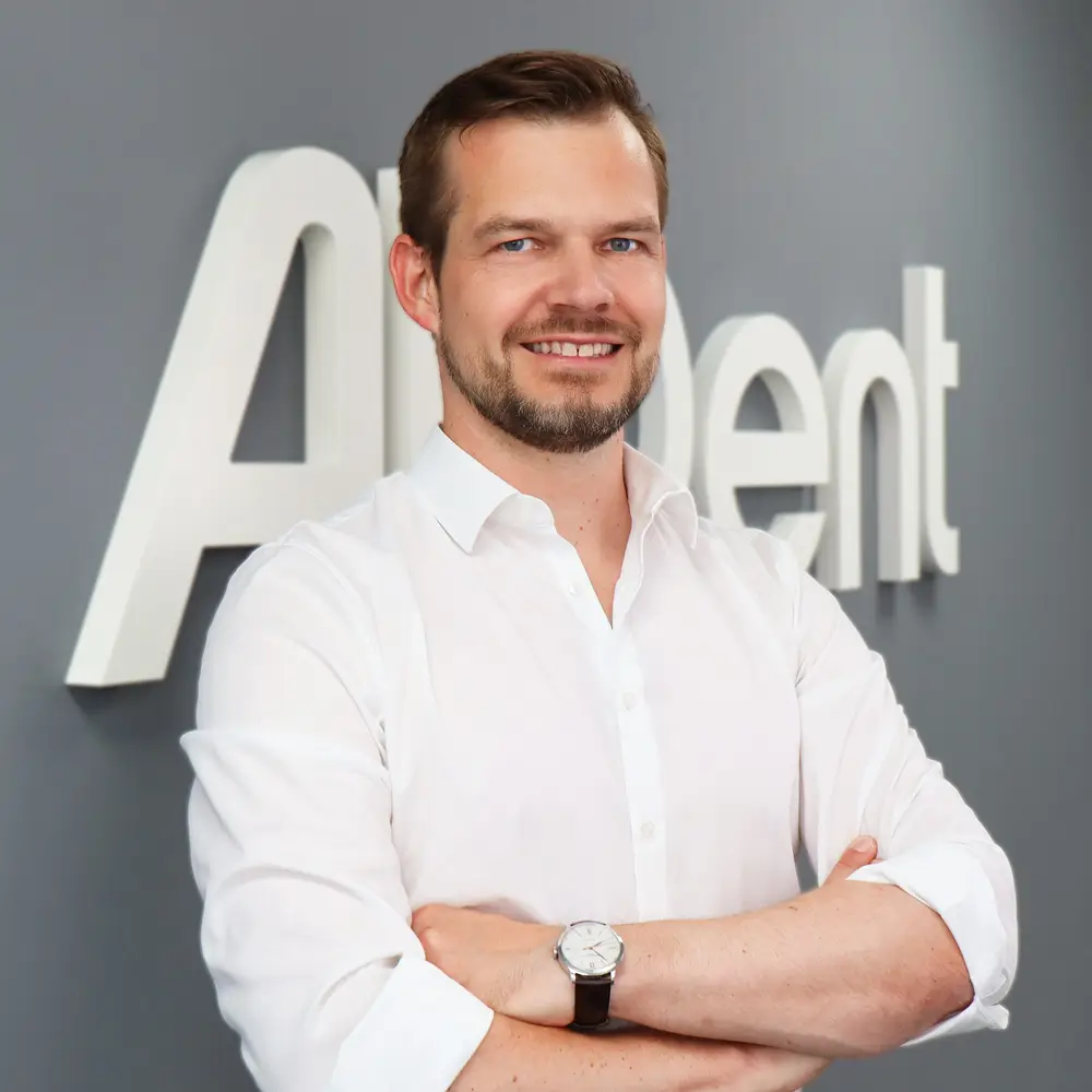 Portrait Gesch&auml;ftsf&uuml;hrer Markus Henn (AllDent Holding)