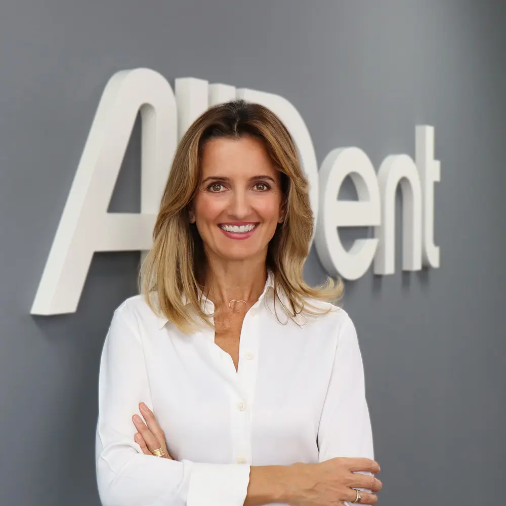 Portrait Gesch&auml;ftsf&uuml;hrerin Ivona Leventic (AllDent Holding)