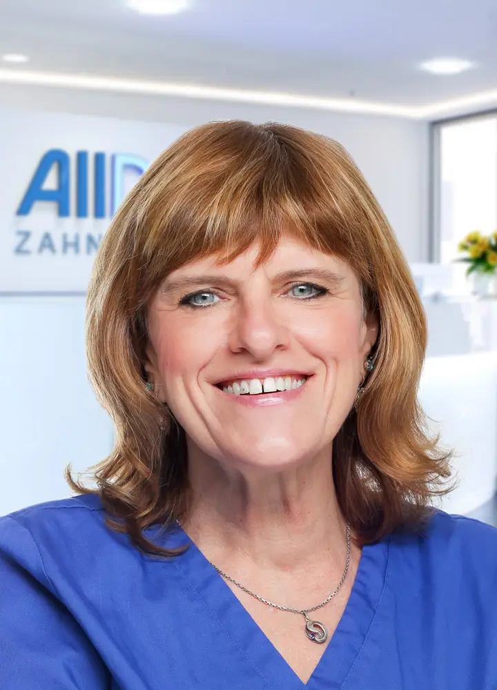 Portrait zahnmedizinische Prophylaxeassistenz Silke Burdzik (AllDent Dresden)