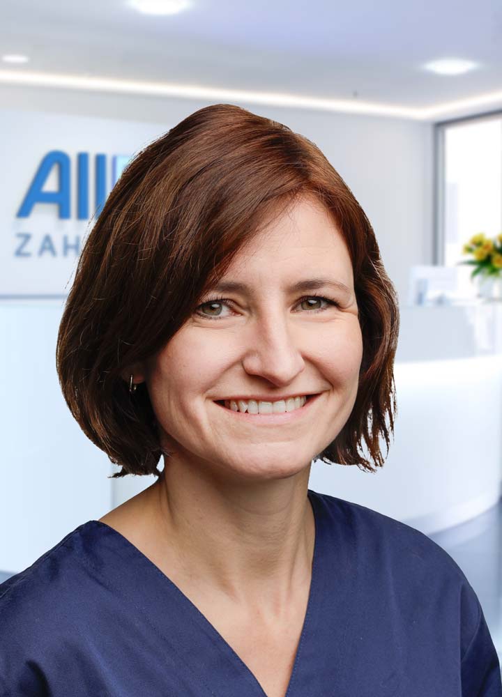 Portrait Oralchirurgin Saskia von der Recke (AllDent Hamburg Hbf.)