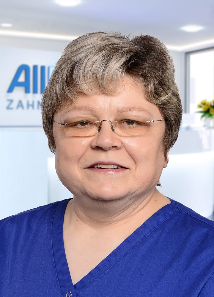 Portrait zahnmedizinische Prophylaxeassistenz Anita Moh (AllDent Dresden)